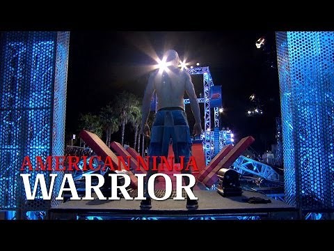 Kevin Bull at the 2014 Venice City Finals | American Ninja Warrior