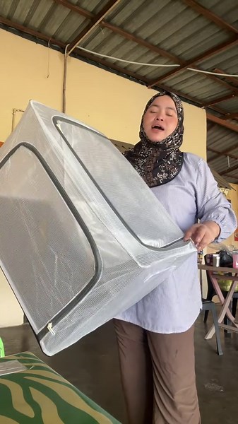 Transparent Waterproof Clothes Storage Boxes for Home