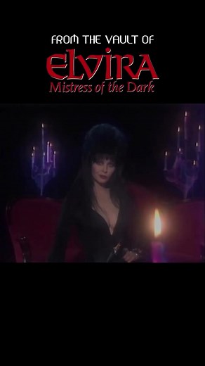 🎃🎃 More Halloween pumpkin tips (that’s TIPS) from Yours Cruelly… #elvira #elviramistressofthedark