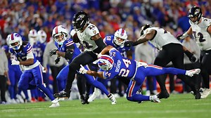 Highlight: Derrick Henry Stiff-Arms Bills Defender for 30-Yard Touchdown