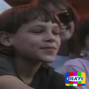 With the 35th Thunder Over Louisville happening tonight, we're looking back in our archives at one of the first Thunders. 🎆 Take a look at the retro footage of Thunder in the early 1990s. https://tinyurl.com/2es4mfsp | WLKY News