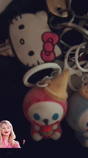 All these keychains and no car key #woopsie #jackingthebox #keychain #jackintheboxjibbis #hellokitty