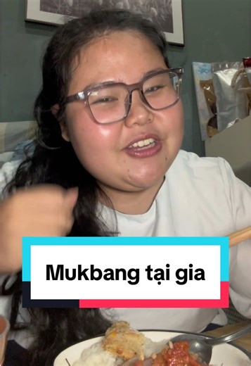 Mukbang Cơm Tối với Uyển Nhi: Chả Cốm và Cá Chim