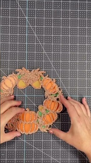 Make This Stunning Layered Pumpkin SVG, FREE Download! 🎃#cricutdesignspace