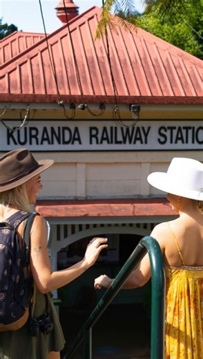 Trip to Cairns? Save this Kuranda itinerary 🌿🚠 A perfect day in the rainforest village starts before you even arrive. Glide above the canopy on the Skyrail Rainforest Cableway, with sweeping views over lush rainforest and the Barron Gorge. Stop at lookouts to take in Barron Falls, especially impressive in the wet season. Once in Kuranda, wander the village and explore the Kuranda Heritage Markets for local crafts, tropical treats, and laid-back rainforest vibes. Get closer to nature at Birdwor