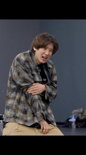 447 reactions · 12 shares | EXO sKY Dance practice 藍 | Hanin Na Abdulkadir | Facebook