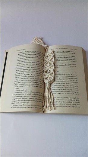 "DIY Macrame bookmark | Quick and Easy 🔖" #macramecrafts #bookaccessories #handmade