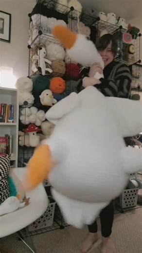 Giant Goose crochet pattern by me 🪿😁❤️ It's been over 2 years since I made my Goose BFF, James Goosetav Fowl-lon. I honestly never thought anyone else would want a 5ft goose in their lives, but I was dead wrong! It warms my heart every time I see another Giant Goose existing out there in the world. I used to have a count going of how many Giant geese there were, but I've lost track. If you've made one, sound off in the comments and show me your Geese! Tags #crochetgoose #crochetstuffedanimals 