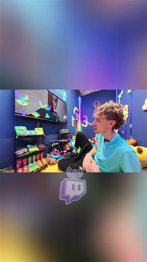 La porte secrète qui cache une piscine à balles ? INCROYABLE ! #shorts