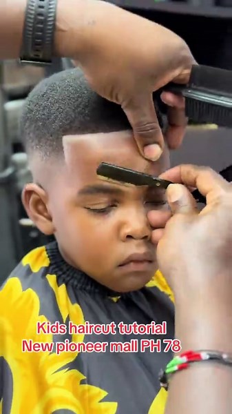 Mastering Hairstyles with Expert Barbers