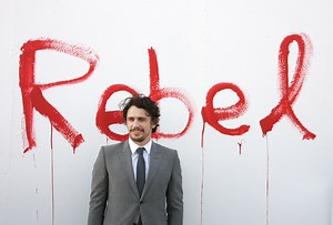 Blogger James Franco Takes Issue with The New York Observer, Defends Interest in Ghost Hunting, Graduation Speeches