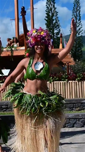 More than just a performance—‘Ori Tahiti is an integral part of Polynesian culture. 🌺🪘 Tahitian dance, once nearly lost, is now a vibrant part of daily life across the islands. With graceful movements, powerful drumming, and colorful costumes, ‘Ori Tahiti tells the stories of the land, the people, and the past. Visitors can experience its energy during live performances and cultural festivals like Heiva, where tradition takes center stage. 💃🏽 Learn more about Tahitian dance: https://tinyurl.