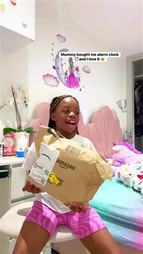 Mummy Olivia bought her daughter alarm clock ⏰and she love it 😍 | Alarm Clock