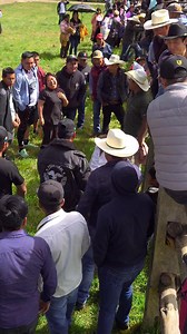 Este montador por poco se fue con san Pedro, por eso se hecho un trago para el susto | Aliens Lopez