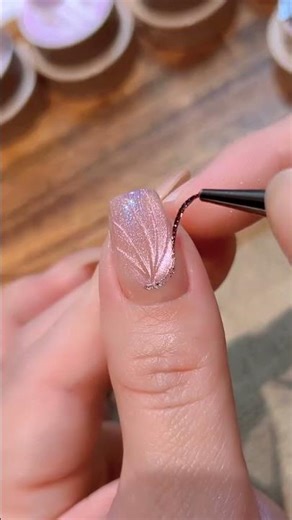 Steps Dreamy Shell Gradient Manicure #Nail art tutorial