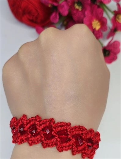 71K views · 1.4K reactions | How cute  ☺️ so easy and fast crochet bracelet with crystals  tutorial for beginners ❤️  #Angel_crochet_the_best #crochet #explore #tutorial #accessories | Angel crochet | Facebook