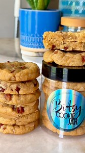 Come make butter pecan cookies w/ Meeeee 👩🏾‍🍳 These cookies are obviously fire. You have until MIDNIGHT to order them and they’ll be at your door the end of the week. Ijs 😌Also yes I ammm working on the recipe collection of all the cookies I’ve been making in these jars 🙂‍↕️ because I love you, duh. #bitsycakes #butterpecan #cookiejar | Bitsycakes