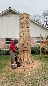 204K views · 2.8K reactions | Carving tiki faces into a large oak stump | Della Meredith Chainsaw Carvings | Facebook