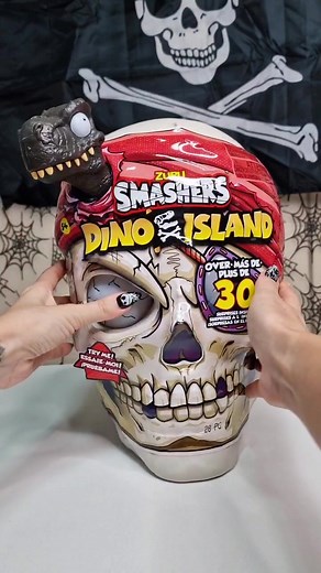 Unboxing Zuru Smashers Dino Island Giant Skull