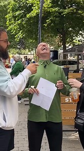 Asking strangers to help with fake homework