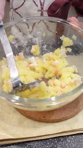 コレ入れるだけで格上げ...家でファーストフード。#shorts