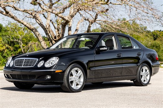 No Reserve: 14k-Mile 2006 Mercedes-Benz E350 4MATIC Sedan