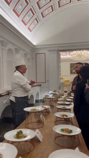 5.4K views · 43 reactions | Un assaggio d'Amore a Villa Soglia. Ogni storia d'amore merita un menu che la racconti. Durante la degustazione i futuri sposi vivono un momento magico, guidati dallo chef Gaetano Morese, anima creativa della nostra cucina. Materie prime di eccellenza, combinazioni raffinate e un menu costruito su misura proprio come un abito sartoriale❤️ | Villa Soglia - Matrimoni ed eventi | Facebook