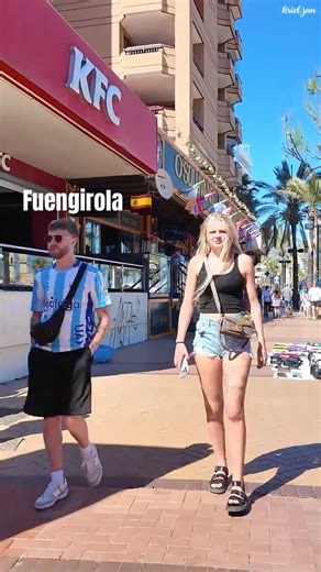Warm sunny day Fuengirola promenade Costa del Sol 🌞🇪🇸😀 #costadelsol #shorts #travel #trending
