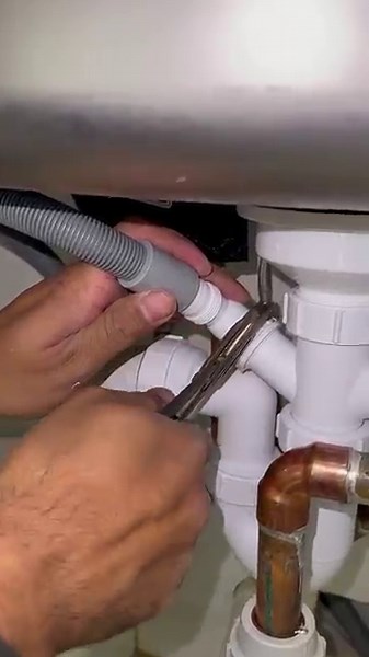 washing machine drain pipe installation #plumbing #diy #tips #shorts