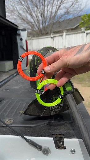 Check out how easy it is to load the line in this string trimmer•Its two different colors so you know where the middle is, | Kruger Quality | Facebook