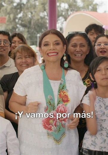 El trabajo doméstico ha recaído en las manos cansadas y espaldas agotadas de millones de mujeres. Por eso, este año impulsamos la Ley de Cuidados de la Ciudad de México para revalorizar, reducir y redistribuir su trabajo. Seguiremos construyendo espacios y acercando servicios gratuitos, es momento de que el mundo sostenga a las mujeres. ¡Y #VamosPorMás!