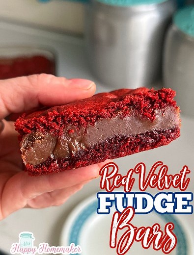 5 ingredients is all you need to make my delicious Red Velvet Fudge Bars! RECIPE➡️: https://www.mrshappyhomemaker.com/red-velvet-fudge-bars/ | Mrs Happy Homemaker