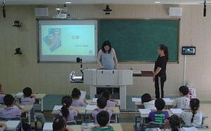 22估算三位数加、减三位数