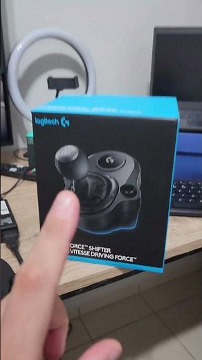 Logitech G29 Steering Wheel + Driving Force Shifter