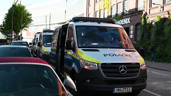 Harburg: Razzia der Hamburger Polizei im Phoenix-Viertel