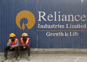 Reliance to Raise up to $5bn in Dollar Debt
