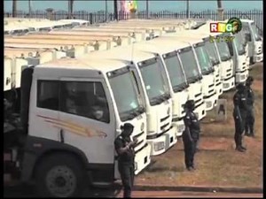 Aïcha Koné chante Alpha CONDE