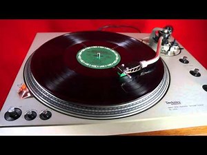 Classic Technics SL-1600 vintage turntable - demonstration
