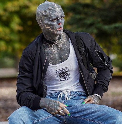 El alienígena negro, la historia del hombre que se quiere transformar en alien