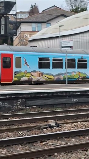 class 153+153 from cardiff central to cheltenham