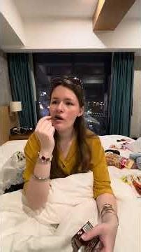 JE TESTE DES SNACKS CHINOIS 🍭🍫 #journal #humour #journaldevie #vlog