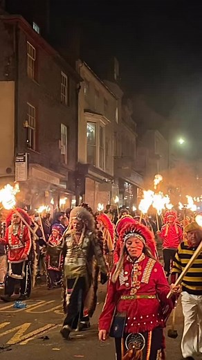 Lewes Bonfire Night 2025 We are so fortunate to be based in Lewes, and witness our community come together to celebrate Bonfire Night in such a spectacular way. Thank you to all who put so much time and energy into creating a fabulous event year after year. Last night was truly magical as always. 📸Photo’s from our director Sevanti | Lewes Unity