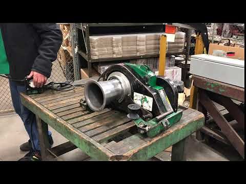 Greenlee 6001 Super Tugger Heavy Duty Cable Puller with 35473 Force Gauge and Chains
