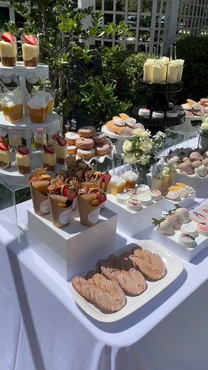 1.6K views · 1K reactions | Such an elegant table 懶 | Sweet Tooth Candy | Facebook