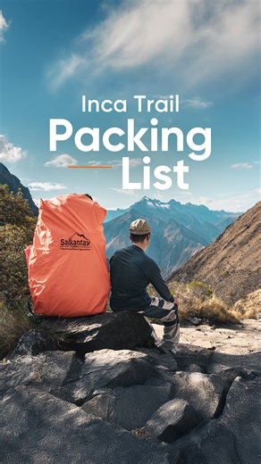 ✨ The Inca Trail is more than just a hike; it’s an ancient route that connects history, nature, and adventure on the way to Machu Picchu. 🏔️ But before you start this experience, there’s one thing you can’t forget: packing right. 😉 🎒 What to carry with you during the day: 🪪 Passport and immigration card (you can’t enter without them!). 🧥 Waterproof or windbreaker jacket. 🌧️ Rain poncho. 🧢 Sun hat and warm hat for the cold. 🕶️ UV-protection sunglasses. 🧴 High-SPF sunscreen and insect rep