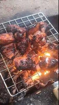 Have you ever eaten chicken roasted on a wood stove #food #chickenrecipe #cooking #foodie
