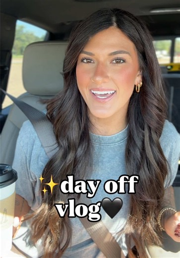 Happy Sunday!! What did y’all do today?? @The Headless Librarian #sunday #vlog #booktok #smallbusiness