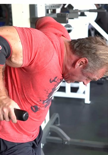 Build an Impressive Barrel Chest Like Arnold