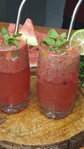 Refreshing Watermelon Juice in 30 Seconds | Perfect Summer Drink 🍉#watermelonjuice #summerdrink