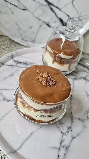 Anissa Yamna ❤️🖤🤍💚 on Instagram: "VERRINES FAÇON CHEESCAKE AU SPECULOS Flemme de faire un cheescake ? Bouge pas, cette verrine très rapide à réalisé et surtout tellement tellement mais TELLEMENT BONNE omgggg 😍 bon après si ta vraiment la flemme écris moi je t'en ferai tkt 😂😂😂😂 Les fans de speculos cette recette est pour vous 😍 Quand j'ai vu les mousses au speculos de ma Spice girl @foodblog__fr (hey coucou Kadi😍❤) j'en ai tellement bavé que j'en ai fais une version cheescake, mamamama